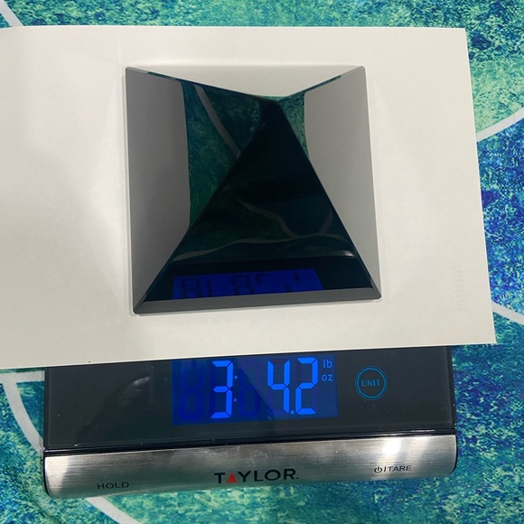 Black crystal pyramid - Picture 6 of 7